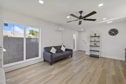 8632 E Highland Avenue, Scottsdale, AZ 85251 - Photo 38