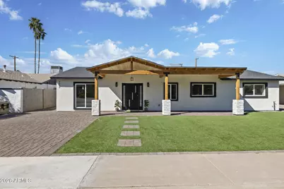 8632 E Highland Avenue, Scottsdale, AZ 85251 - Photo 2