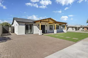 8632 E Highland Ave, Scottsdale, AZ 85251 - Photo 2