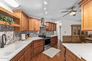 26633 S Maricopa Pl, Sun Lakes, AZ 85248 - Photo 10