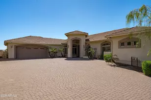 619 E Briles Rd, Phoenix, AZ 85085 - Photo 10