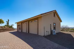 619 E Briles Rd, Phoenix, AZ 85085 - Photo 100