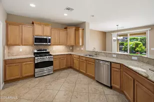 27301 W Mohawk Ln, Buckeye, AZ 85396 - Photo 6