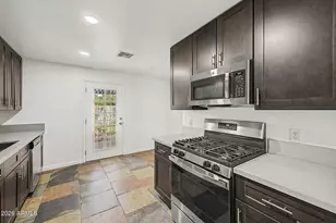 4237 N 34th Pl, Phoenix, AZ 85018 - Photo 8
