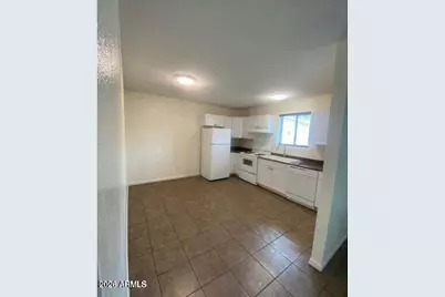 1420 E Brown Street #Apt A, Phoenix, AZ 85020 - Photo 4