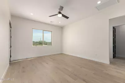 313 E Mano Drive, New River, AZ 85087 - Photo 12