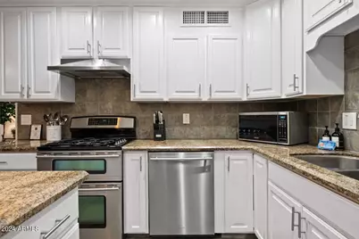 8336 E Sells Drive, Scottsdale, AZ 85251 - Photo 6