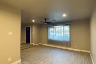 1704 E Pickrell Dr, Phoenix, AZ 85042 - Photo 6