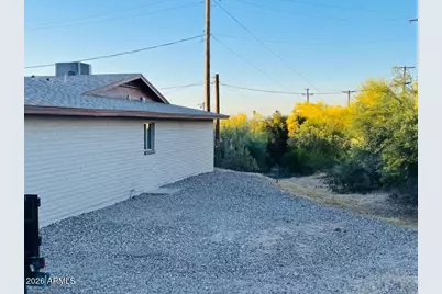 1704 E Pickrell Drive, Phoenix, AZ 85042 - Photo 4