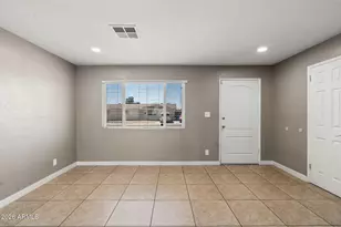 3244 E Hillery Dr, Phoenix, AZ 85032 - Photo 6