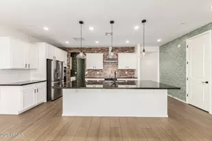 13695 N 145th Dr, Surprise, AZ 85379 - Photo 10