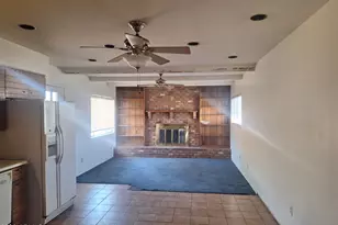 8123 N 41st Dr, Phoenix, AZ 85051 - Photo 4