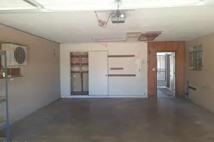 8123 N 41st Dr, Phoenix, AZ 85051 - Photo 26