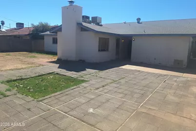 8123 N 41st Drive, Phoenix, AZ 85051 - Photo 36