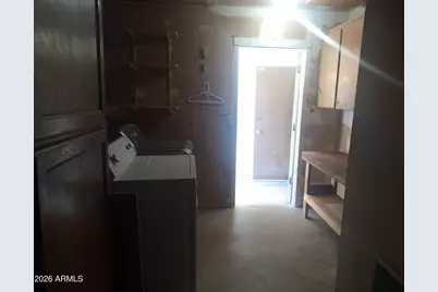 8123 N 41st Drive, Phoenix, AZ 85051 - Photo 30