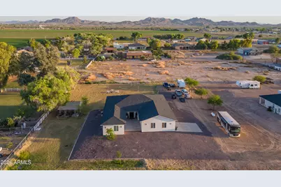 22531 W Harwell Road, Buckeye, AZ 85326 - Photo 4