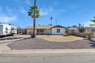 4311 N 11th Pl, Phoenix, AZ 85014 - Photo 1
