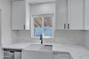 4311 N 11th Pl, Phoenix, AZ 85014 - Photo 8