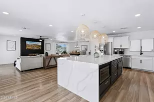 1715 W Orchid Ln, Phoenix, AZ 85021 - Photo 16