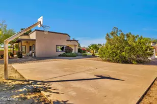 8611 E Jenan Dr, Scottsdale, AZ 85260 - Photo 72