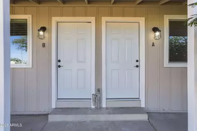 10429 N 11th Avenue, Phoenix, AZ 85021 - Photo 2