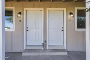 10429 N 11th Ave, Phoenix, AZ 85021 - Photo 2