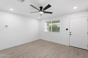 10429 N 11th Ave, Phoenix, AZ 85021 - Photo 14