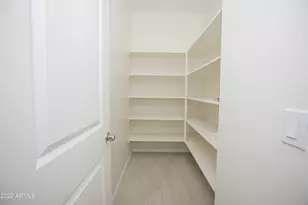 8437 W Medlock Dr, Glendale, AZ 85305 - Photo 14