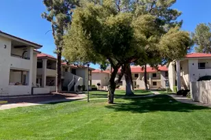 10610 S 48th St, Phoenix, AZ 85044 - Photo 4