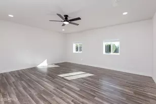 2936 W Michelle Dr, Phoenix, AZ 85053 - Photo 20