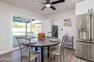 2936 W Michelle Dr, Phoenix, AZ 85053 - Photo 8