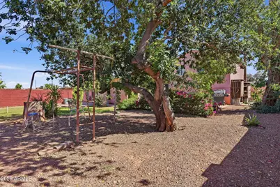 4702 E Alta Vista Road, Phoenix, AZ 85042 - Photo 2