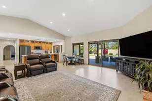 10424 N 82nd St, Scottsdale, AZ 85258 - Photo 8