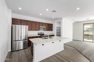 7639 West Riverside Avenue, Phoenix, AZ 85043 - Photo 8