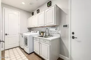 11627 E Regal Ct, Chandler, AZ 85249 - Photo 42