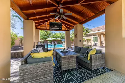 11627 E Regal Court, Chandler, AZ 85249 - Photo 2