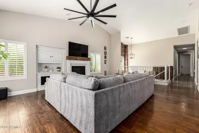 11627 E Regal Court, Chandler, AZ 85249 - Photo 12
