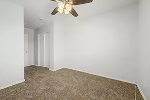 7042 W Mercer Ln, Peoria, AZ 85345 - Photo 18