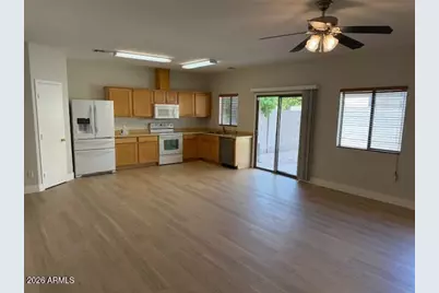 7042 W Mercer Lane, Peoria, AZ 85345 - Photo 2