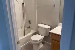 7042 W Mercer Ln, Peoria, AZ 85345 - Photo 4