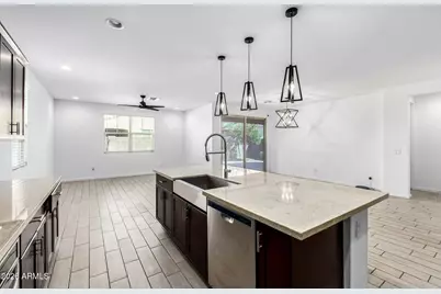 11046 W Levi Drive, Tolleson, AZ 85353 - Photo 12