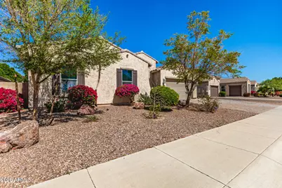 18136 W Devonshire Avenue, Goodyear, AZ 85395 - Photo 2