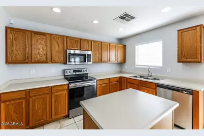 16809 W Central Street, Surprise, AZ 85388 - Photo 8