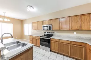 16142 W Banff Ln, Surprise, AZ 85379 - Photo 8