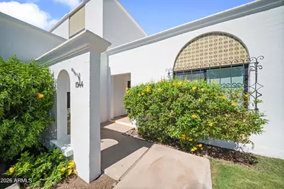 1944 E Medlock Drive, Phoenix, AZ 85016 - Photo 1