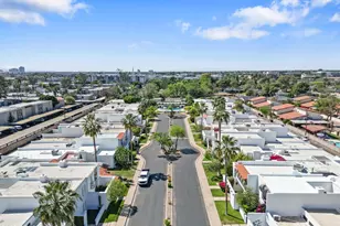 1944 E Medlock Dr, Phoenix, AZ 85016 - Photo 6