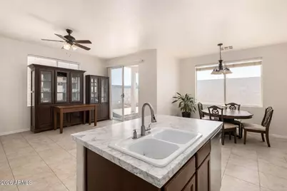 3042 S 101st Lane, Tolleson, AZ 85353 - Photo 4