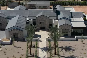 7301 N Mockingbird Ln, Paradise Valley, AZ 85253 - Photo 2