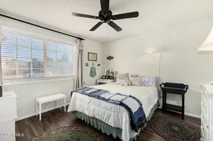 4152 W Paradise Dr, Phoenix, AZ 85029 - Photo 18