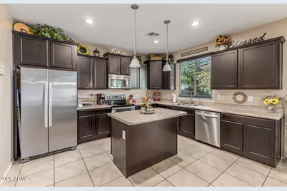 4730 W Gelding Drive, Glendale, AZ 85306 - Photo 2
